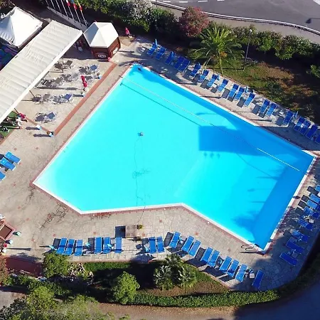 Elba Travels - Camping Lacona